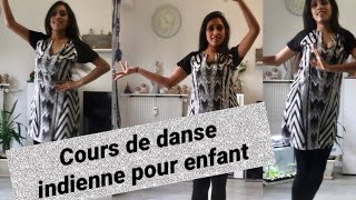 Danse indienne Bollywood pour enfants Aaja Nachle [upl. by Tullius]